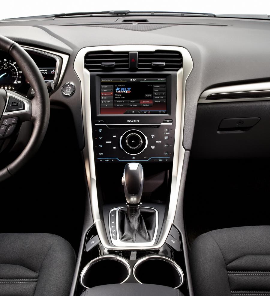  Ford Fusion Hybrid 2012 года  (фото 7 из 29)